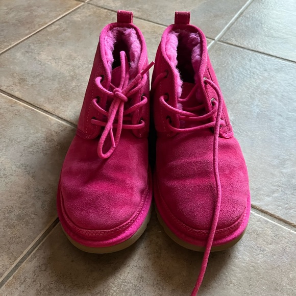 Pink UGG tie up boots size 9 Women - Picture 4 of 4